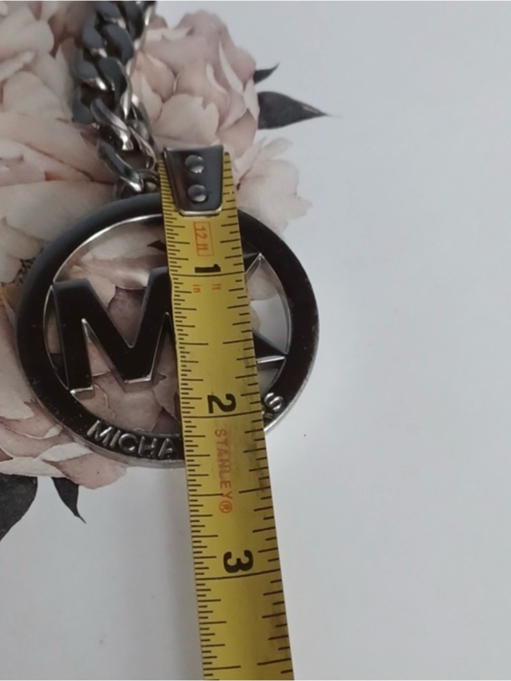 Michael Kors Silver MK Circle Logo Keyring Charm - Picture 3 of 3